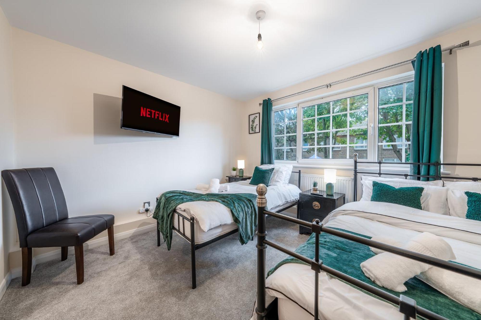 Wilkinsons Home-free Parking, Perfect For Contractors & Weekend Getaways, Near Airport & Excel Casa vacanze Londra