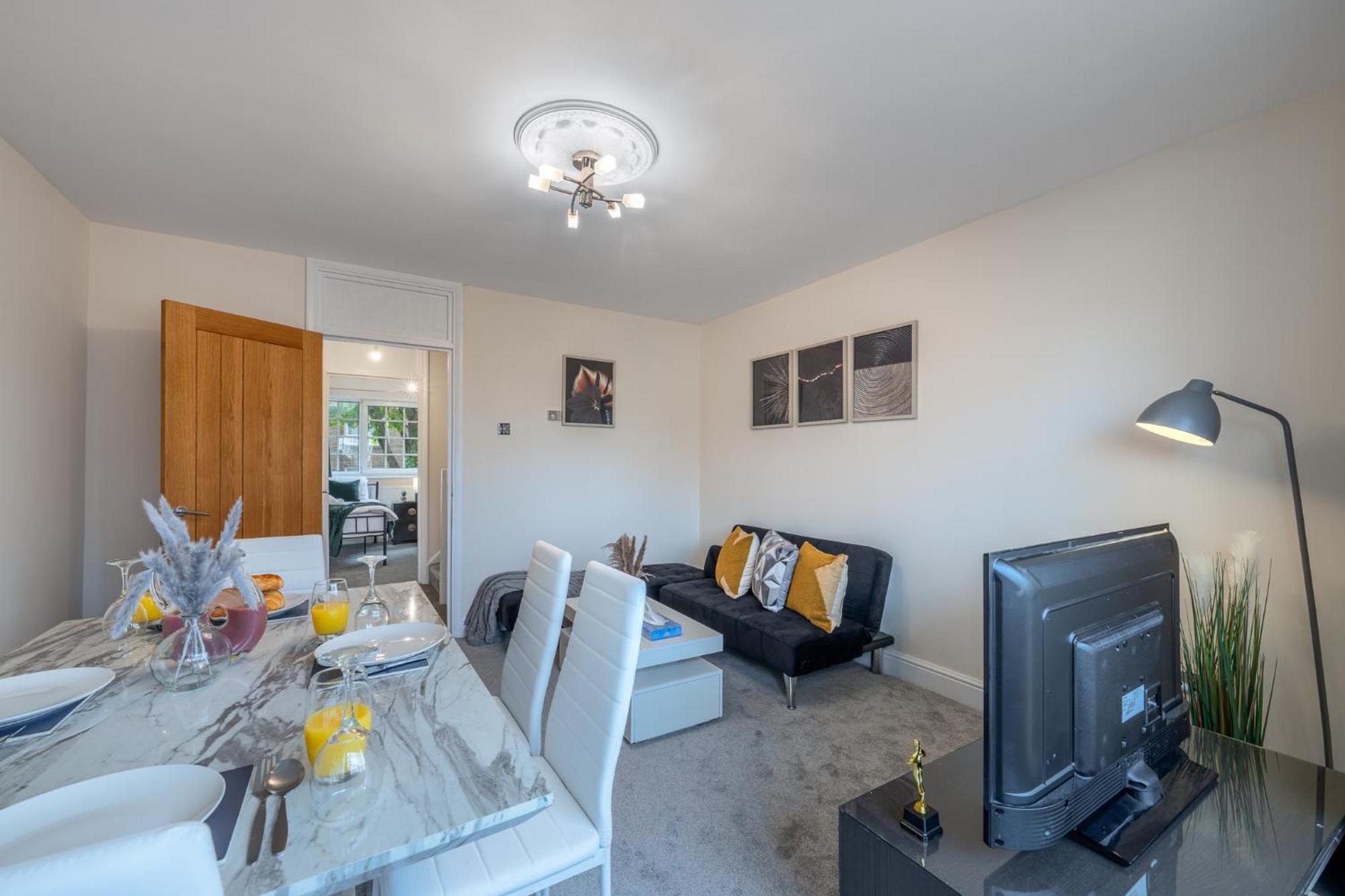 Casa vacanze Wilkinsons Home-free Parking, Perfect For Contractors & Weekend Getaways, Near Airport & Excel Londra